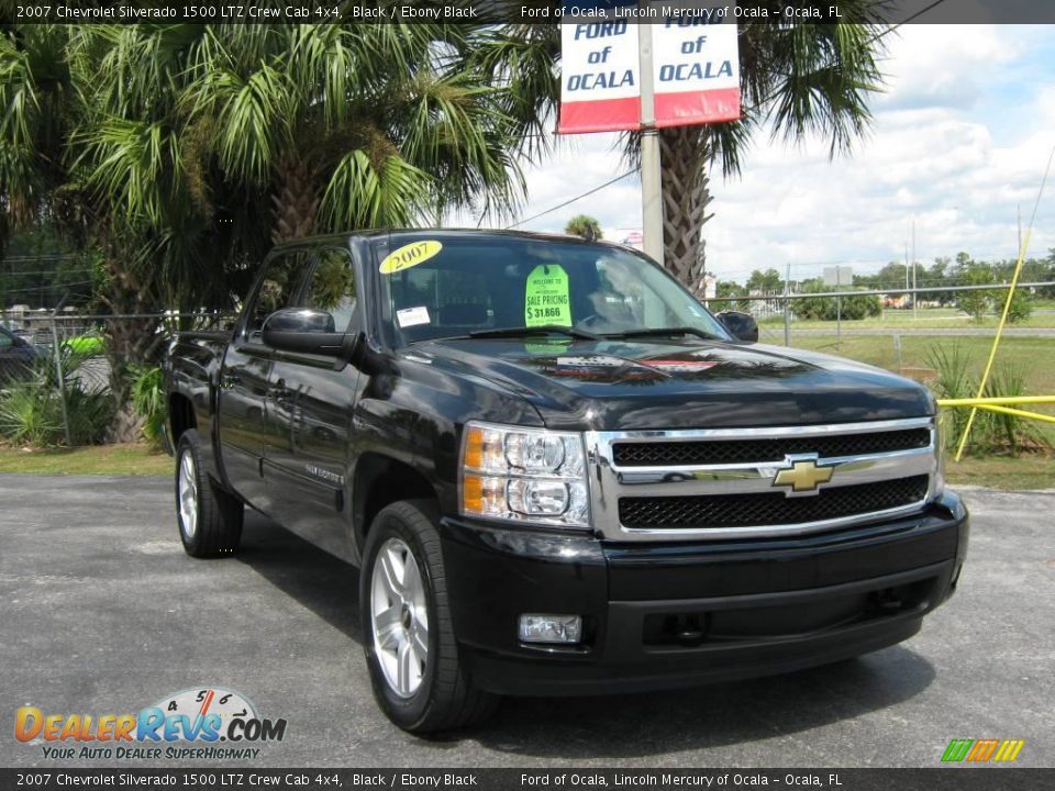 2007 Chevrolet Silverado 1500 LTZ Crew Cab 4x4 Black / Ebony Black Photo #9