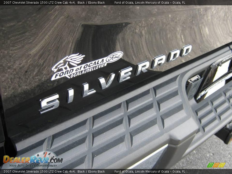 2007 Chevrolet Silverado 1500 LTZ Crew Cab 4x4 Black / Ebony Black Photo #10