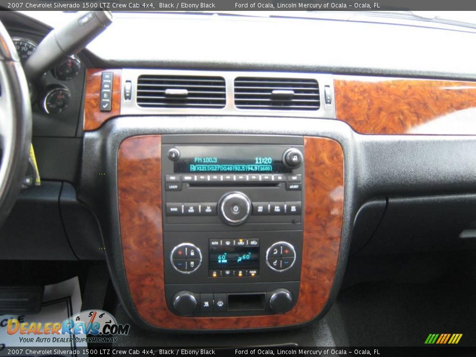 2007 Chevrolet Silverado 1500 LTZ Crew Cab 4x4 Black / Ebony Black Photo #24