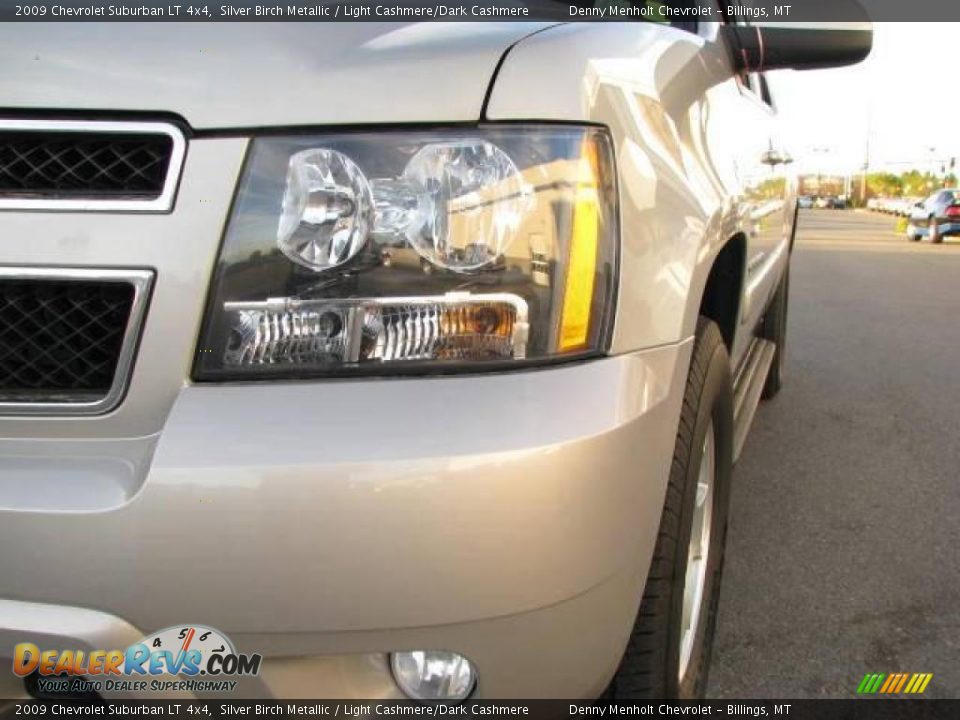 2009 Chevrolet Suburban LT 4x4 Silver Birch Metallic / Light Cashmere/Dark Cashmere Photo #3