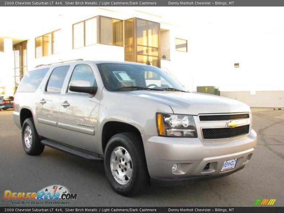 2009 Chevrolet Suburban LT 4x4 Silver Birch Metallic / Light Cashmere/Dark Cashmere Photo #4