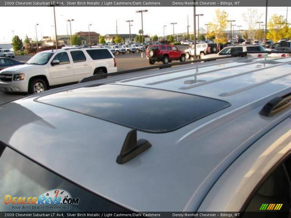 2009 Chevrolet Suburban LT 4x4 Silver Birch Metallic / Light Cashmere/Dark Cashmere Photo #9