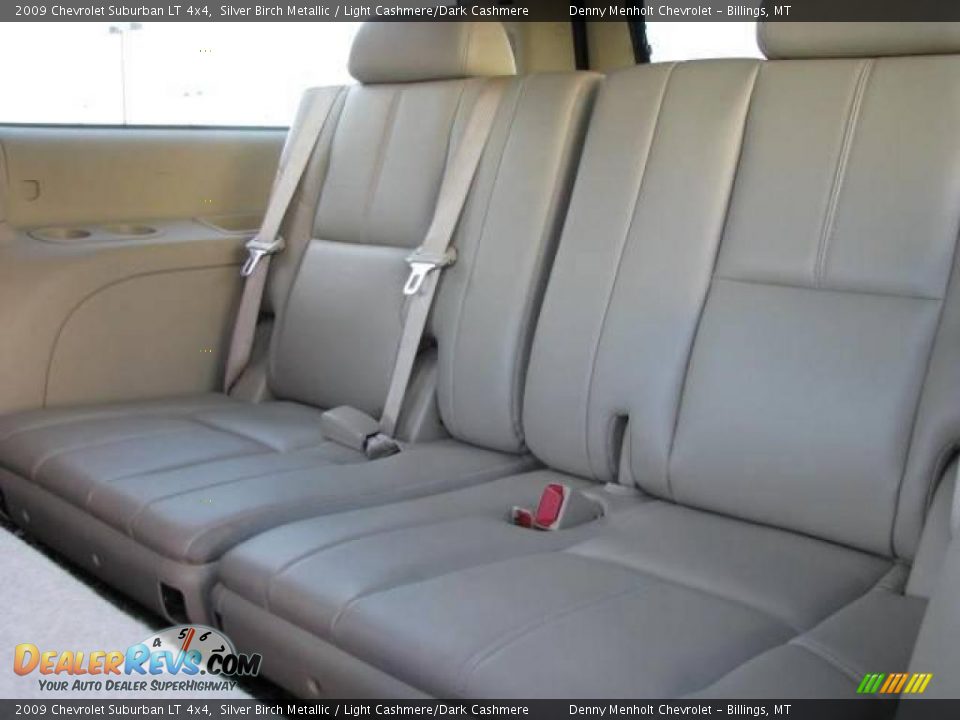 2009 Chevrolet Suburban LT 4x4 Silver Birch Metallic / Light Cashmere/Dark Cashmere Photo #10