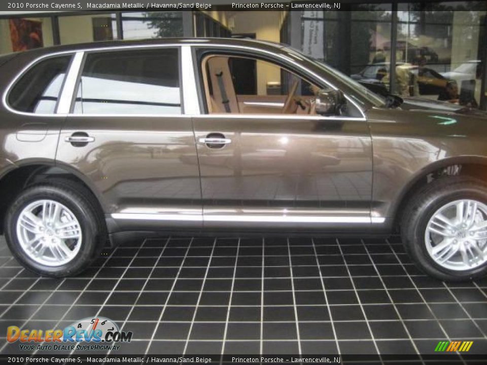 2010 Porsche Cayenne S Macadamia Metallic / Havanna/Sand Beige Photo #3