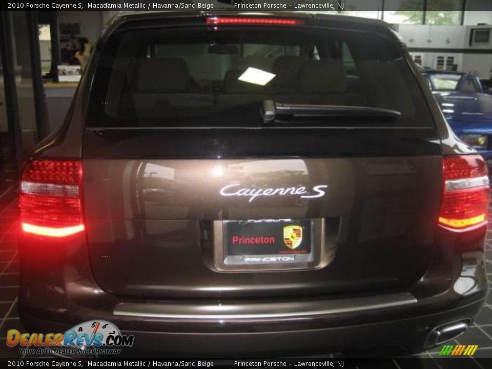 2010 Porsche Cayenne S Macadamia Metallic / Havanna/Sand Beige Photo #5