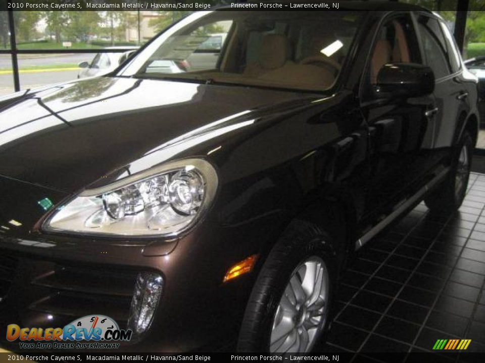 2010 Porsche Cayenne S Macadamia Metallic / Havanna/Sand Beige Photo #8