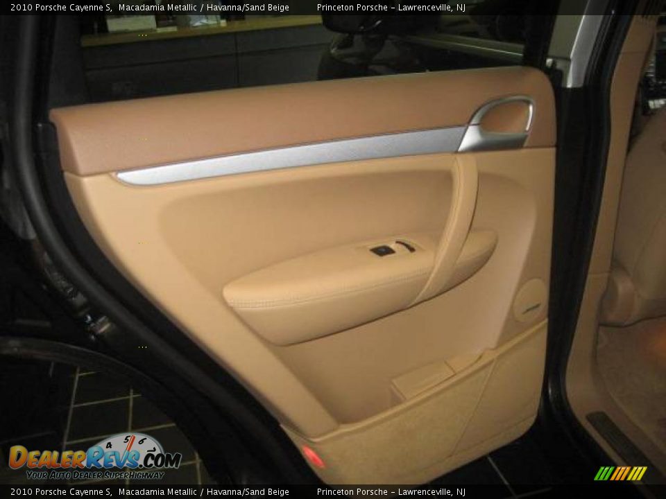 2010 Porsche Cayenne S Macadamia Metallic / Havanna/Sand Beige Photo #15