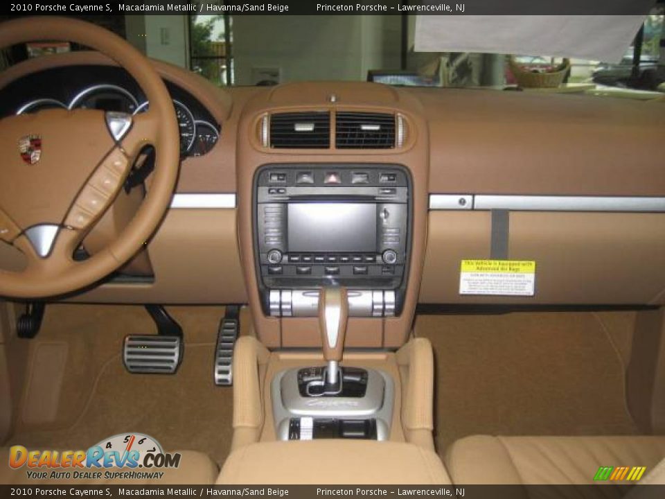 2010 Porsche Cayenne S Macadamia Metallic / Havanna/Sand Beige Photo #24