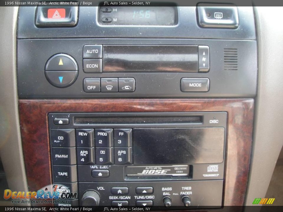 1996 Nissan Maxima SE Arctic White Pearl / Beige Photo #14