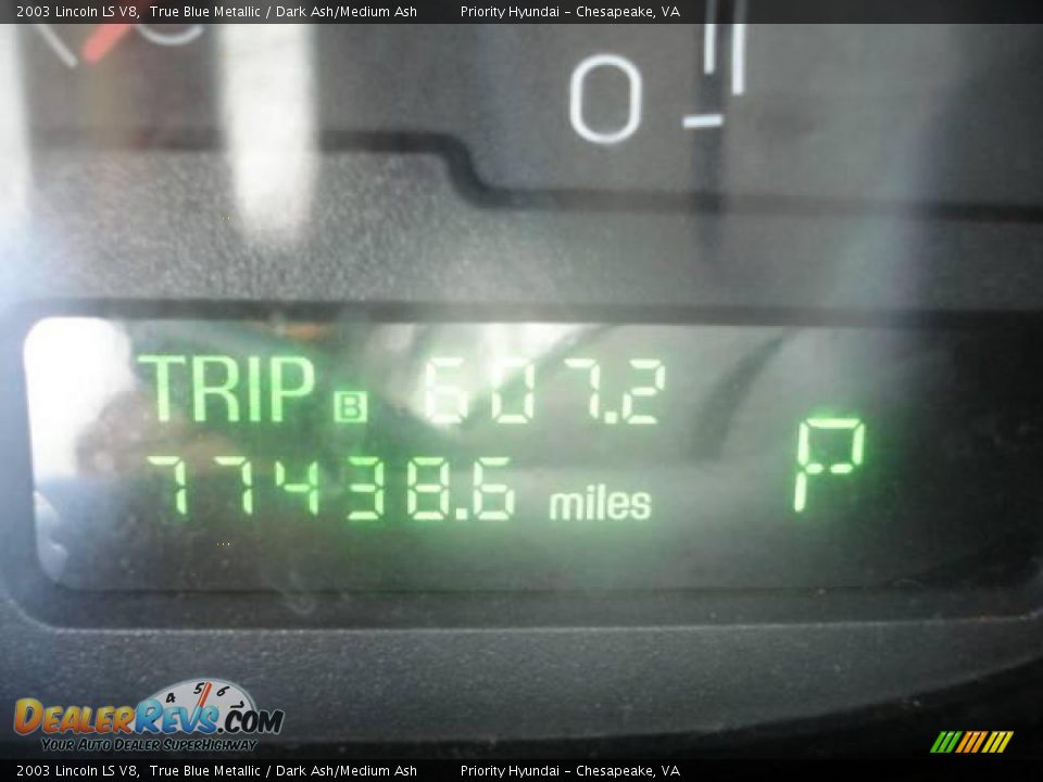 2003 Lincoln LS V8 True Blue Metallic / Dark Ash/Medium Ash Photo #17