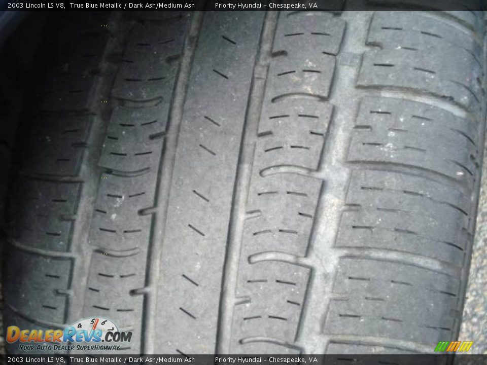 2003 Lincoln LS V8 True Blue Metallic / Dark Ash/Medium Ash Photo #19