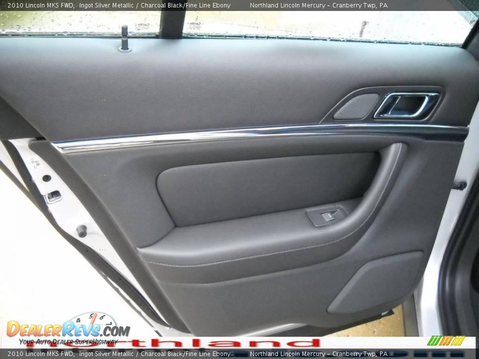 2010 Lincoln MKS FWD Ingot Silver Metallic / Charcoal Black/Fine Line Ebony Photo #10