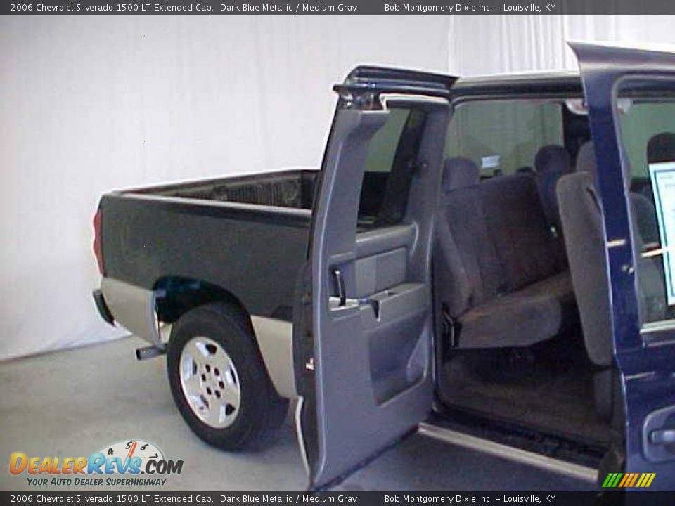 2006 Chevrolet Silverado 1500 LT Extended Cab Dark Blue Metallic / Medium Gray Photo #9