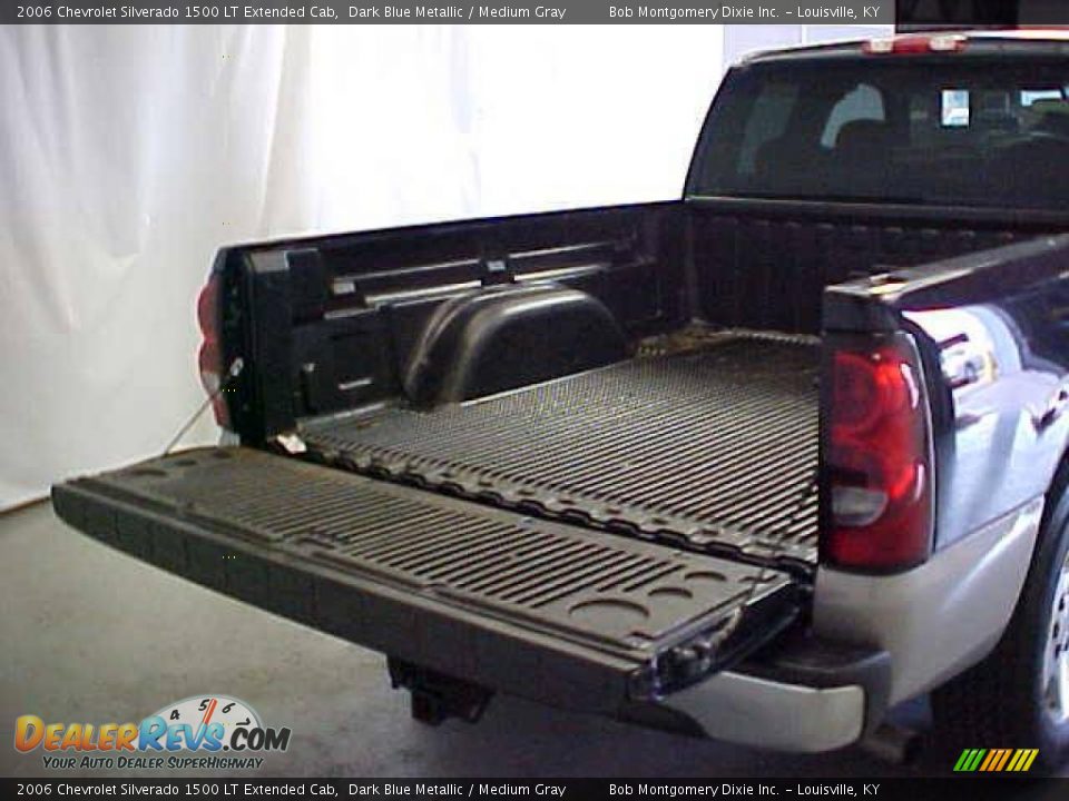 2006 Chevrolet Silverado 1500 LT Extended Cab Dark Blue Metallic / Medium Gray Photo #12