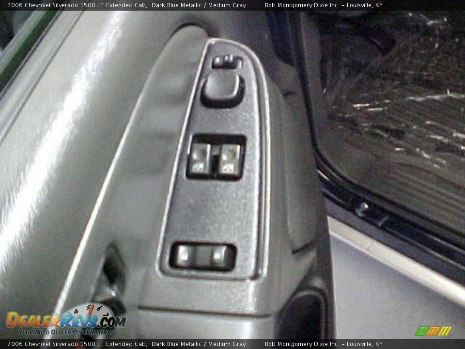 2006 Chevrolet Silverado 1500 LT Extended Cab Dark Blue Metallic / Medium Gray Photo #17