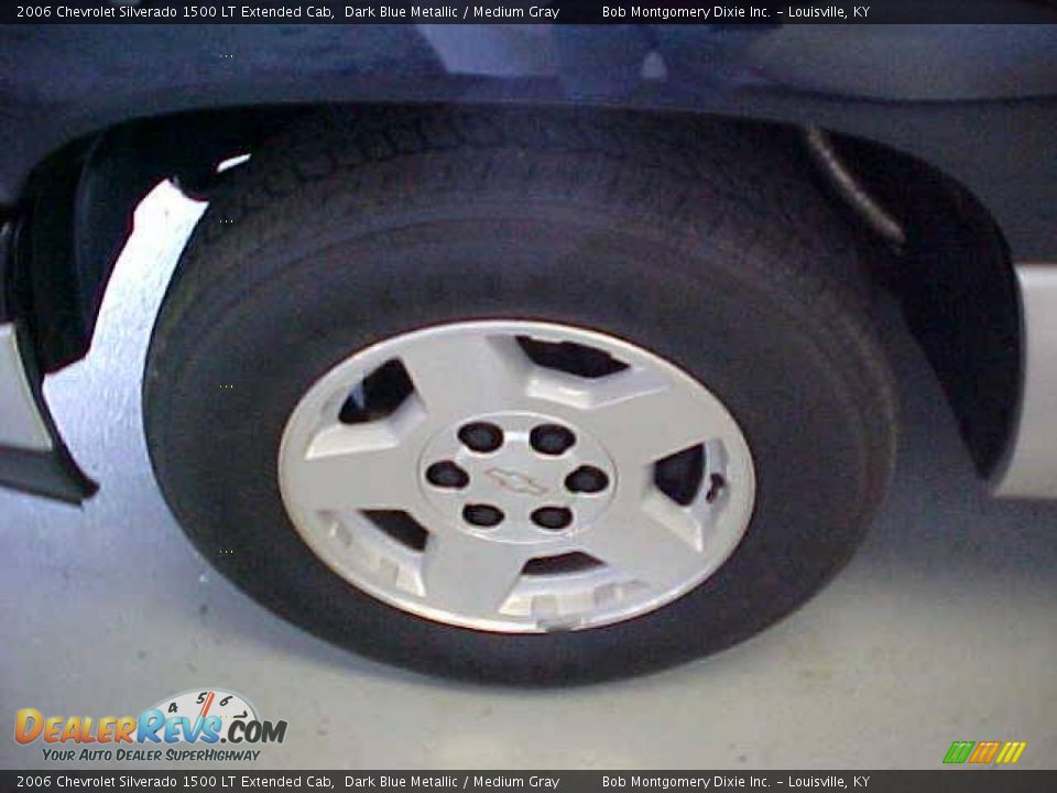 2006 Chevrolet Silverado 1500 LT Extended Cab Dark Blue Metallic / Medium Gray Photo #23
