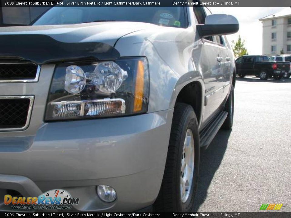 2009 Chevrolet Suburban LT 4x4 Silver Birch Metallic / Light Cashmere/Dark Cashmere Photo #3
