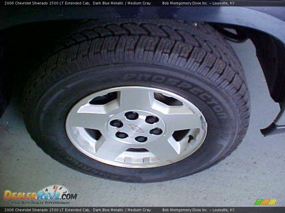 2006 Chevrolet Silverado 1500 LT Extended Cab Dark Blue Metallic / Medium Gray Photo #24
