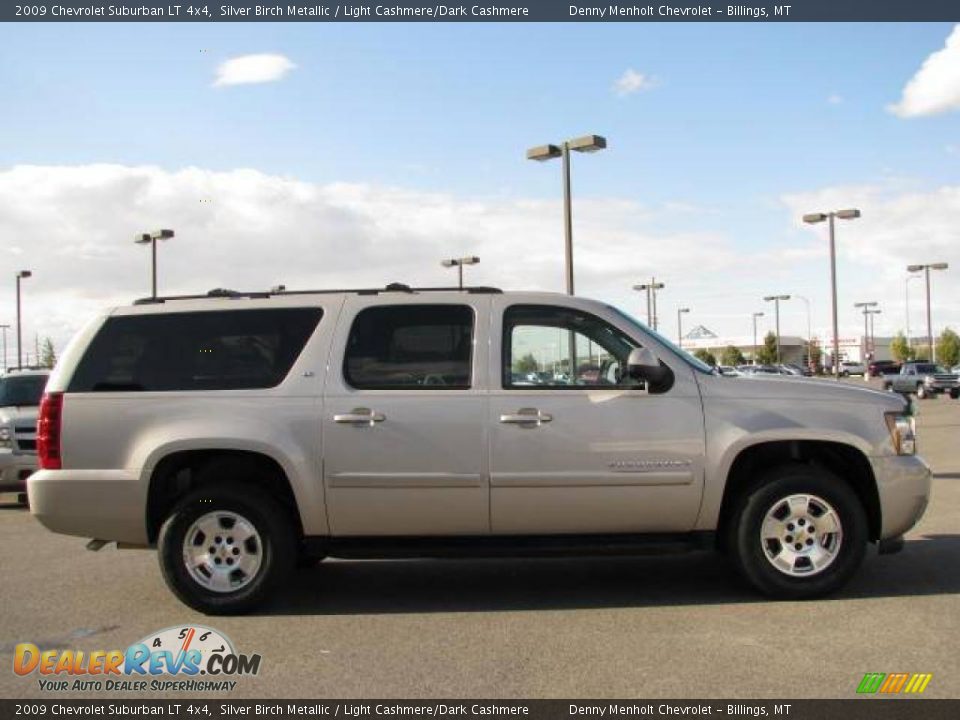 2009 Chevrolet Suburban LT 4x4 Silver Birch Metallic / Light Cashmere/Dark Cashmere Photo #5