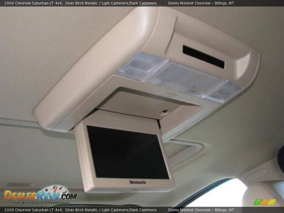 2009 Chevrolet Suburban LT 4x4 Silver Birch Metallic / Light Cashmere/Dark Cashmere Photo #12