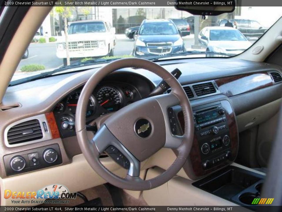 2009 Chevrolet Suburban LT 4x4 Silver Birch Metallic / Light Cashmere/Dark Cashmere Photo #14