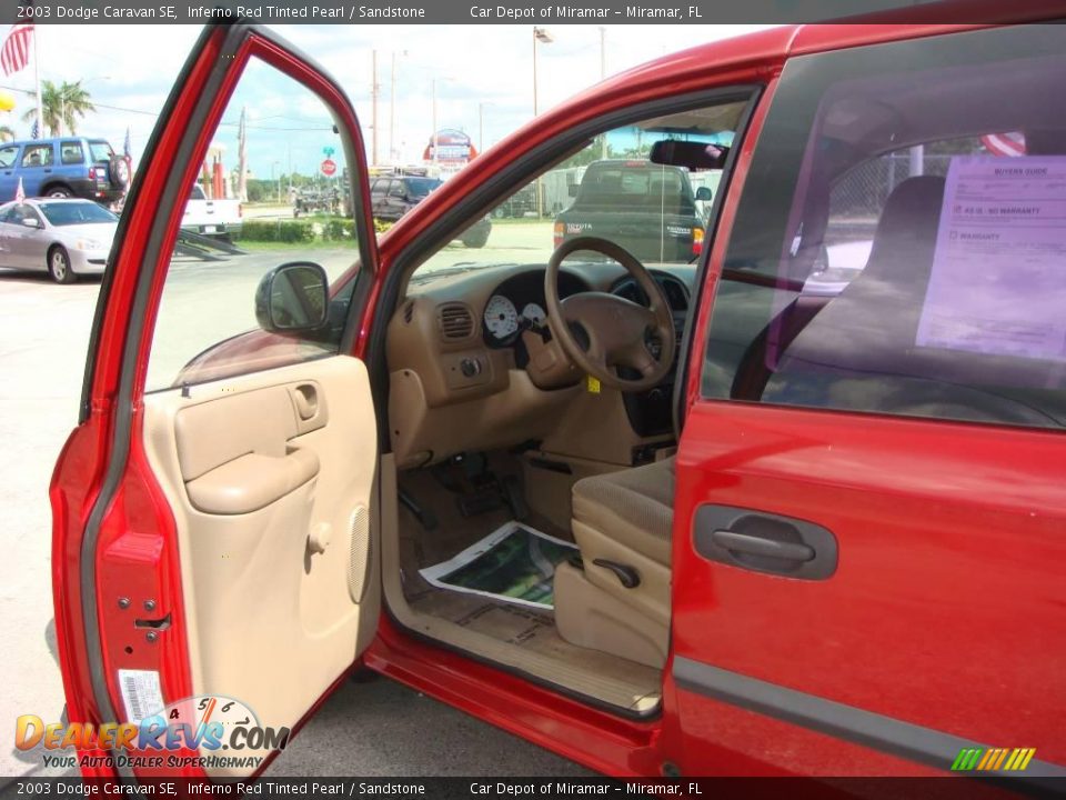 2003 Dodge Caravan SE Inferno Red Tinted Pearl / Sandstone Photo #10