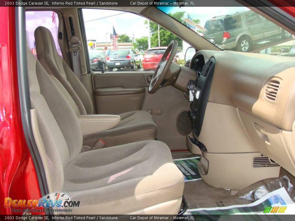 2003 Dodge Caravan SE Inferno Red Tinted Pearl / Sandstone Photo #12