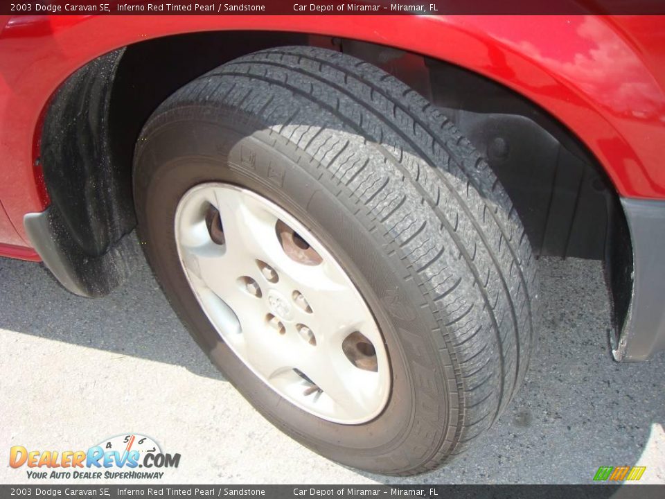 2003 Dodge Caravan SE Inferno Red Tinted Pearl / Sandstone Photo #16