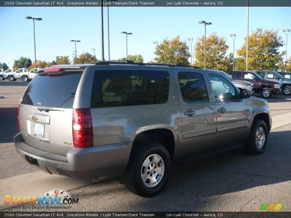 2009 Chevrolet Suburban LT 4x4 Greystone Metallic / Light Titanium/Dark Titanium Photo #4