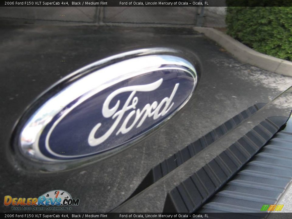 2006 Ford F150 XLT SuperCab 4x4 Black / Medium Flint Photo #11
