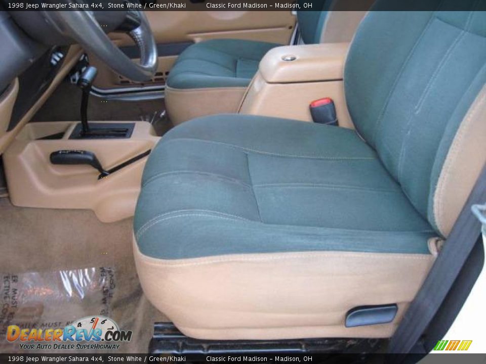 1998 Jeep Wrangler Sahara 4x4 Stone White / Green/Khaki Photo #6
