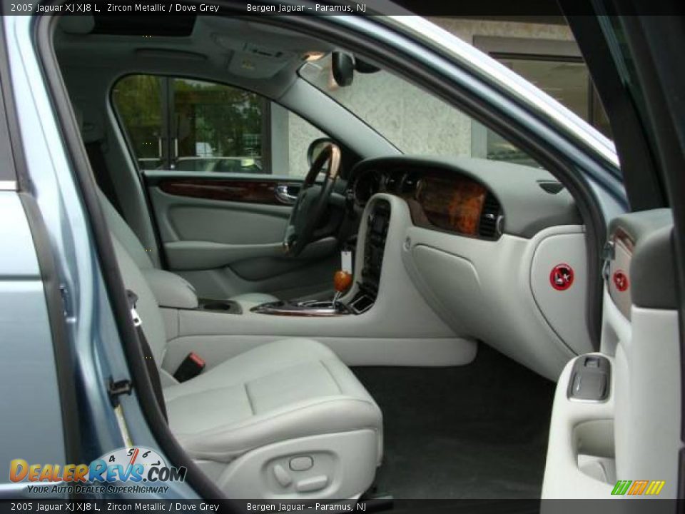 2005 Jaguar XJ XJ8 L Zircon Metallic / Dove Grey Photo #8