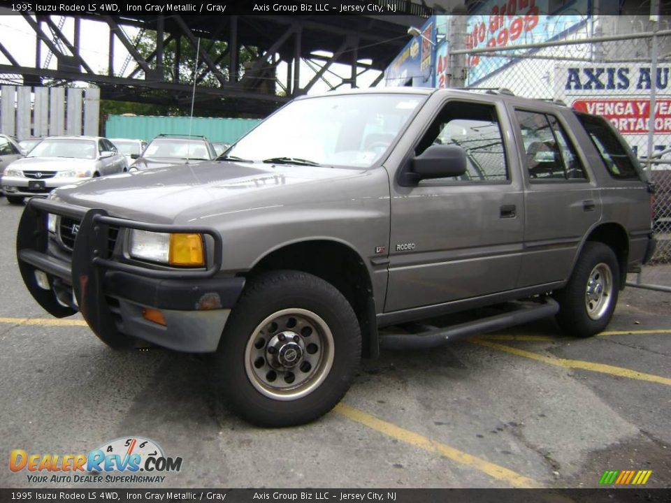 1995 Isuzu Rodeo LS 4WD Iron Gray Metallic / Gray Photo #1