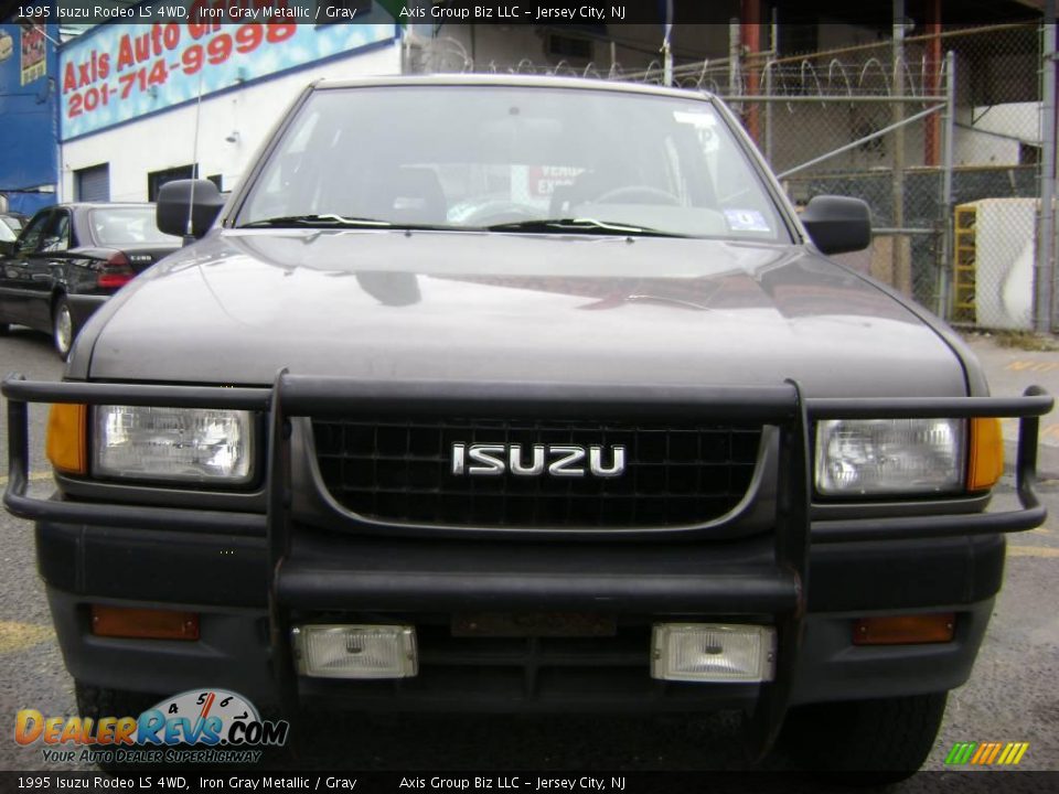 1995 Isuzu Rodeo LS 4WD Iron Gray Metallic / Gray Photo #2