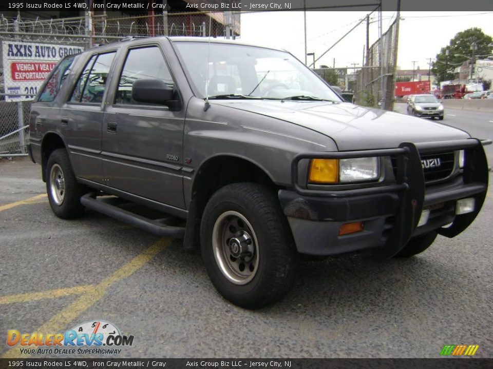 1995 Isuzu Rodeo LS 4WD Iron Gray Metallic / Gray Photo #3
