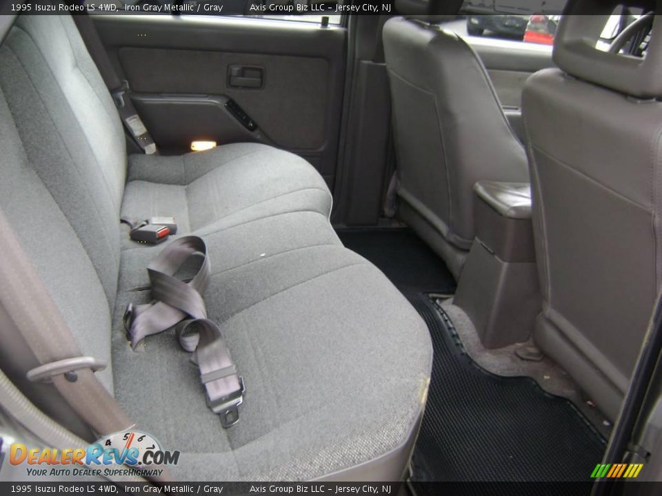 1995 Isuzu Rodeo LS 4WD Iron Gray Metallic / Gray Photo #14