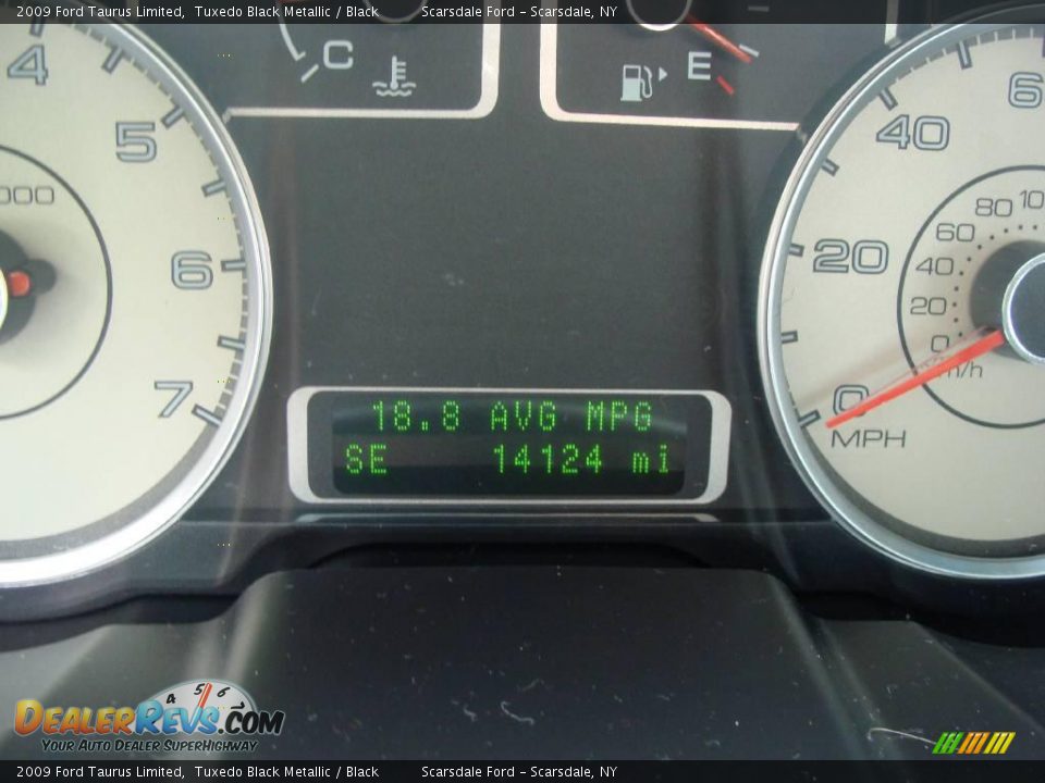2009 Ford Taurus Limited Tuxedo Black Metallic / Black Photo #24