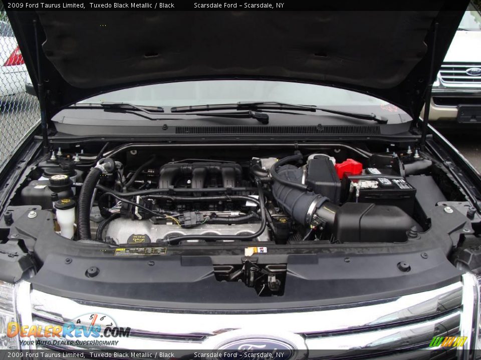 2009 Ford Taurus Limited Tuxedo Black Metallic / Black Photo #26