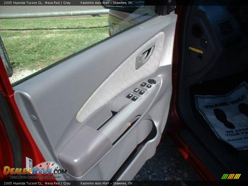 2005 Hyundai Tucson GL Mesa Red / Gray Photo #8