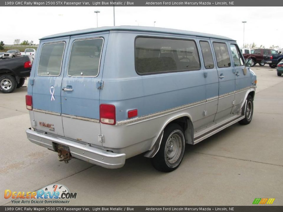 1989 GMC Rally Wagon 2500 STX Passenger Van Light Blue Metallic / Blue Photo #7