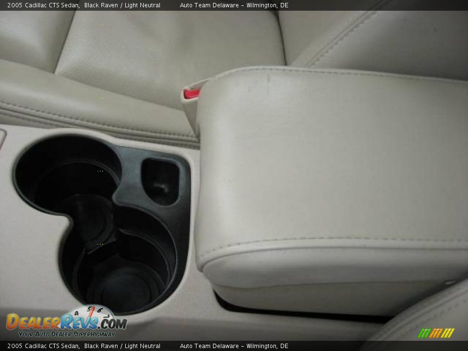 2005 Cadillac CTS Sedan Black Raven / Light Neutral Photo #20