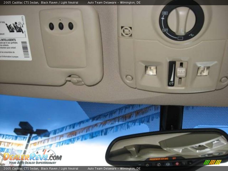 2005 Cadillac CTS Sedan Black Raven / Light Neutral Photo #22