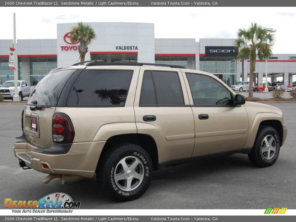 2006 Chevrolet TrailBlazer LS Sandstone Metallic / Light Cashmere/Ebony Photo #6