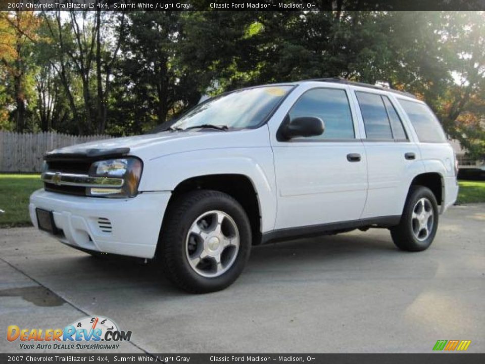 2007 Chevrolet TrailBlazer LS 4x4 Summit White / Light Gray Photo #1