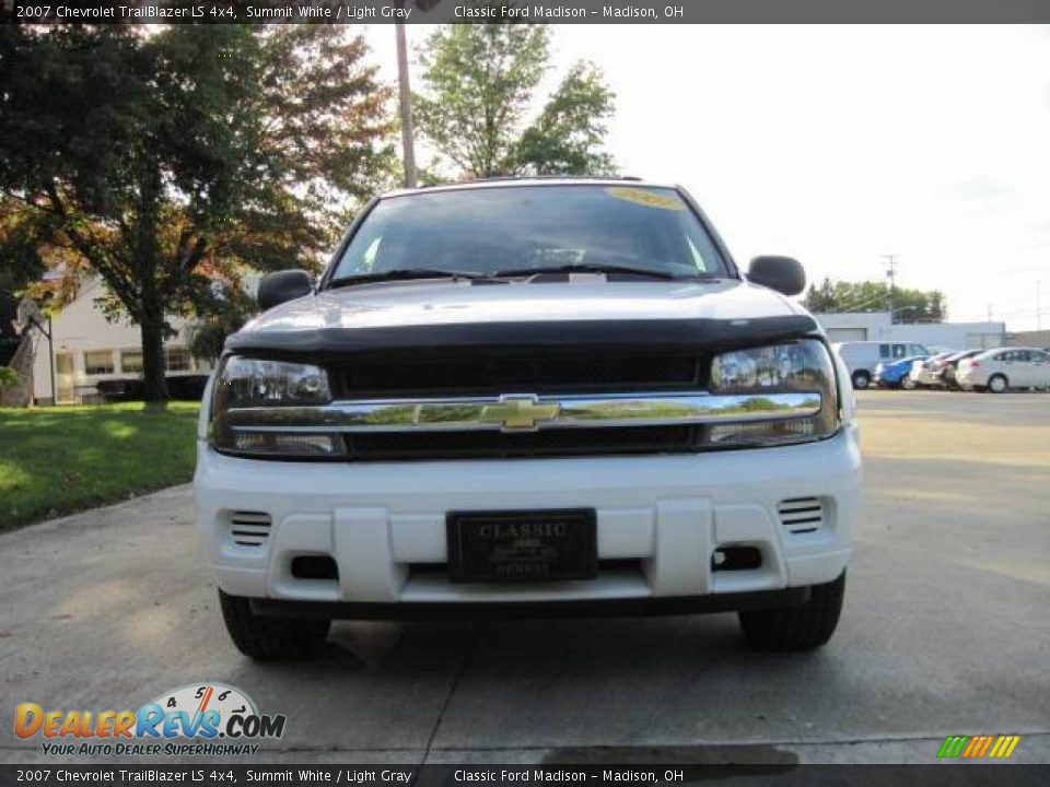 2007 Chevrolet TrailBlazer LS 4x4 Summit White / Light Gray Photo #2