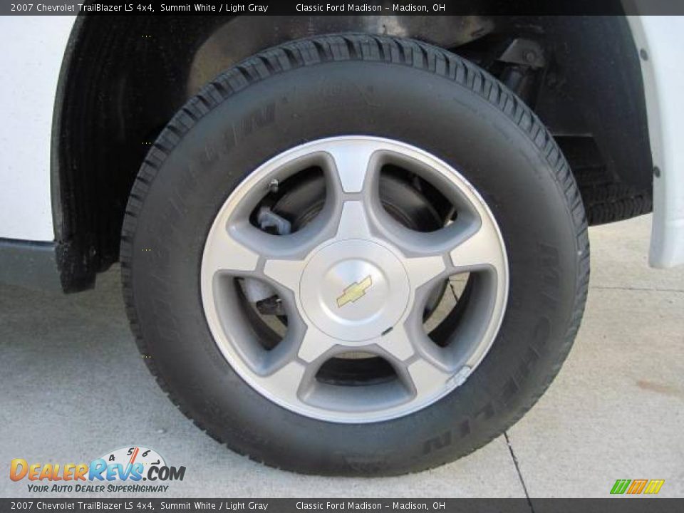 2007 Chevrolet TrailBlazer LS 4x4 Summit White / Light Gray Photo #7