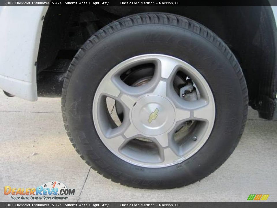 2007 Chevrolet TrailBlazer LS 4x4 Summit White / Light Gray Photo #8