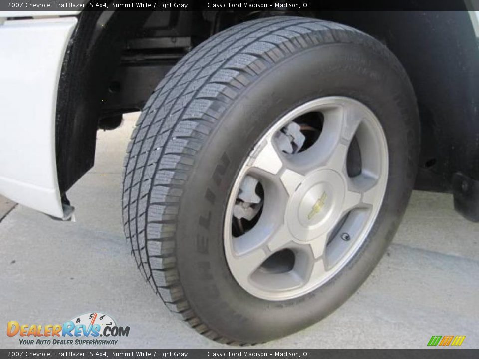 2007 Chevrolet TrailBlazer LS 4x4 Summit White / Light Gray Photo #10