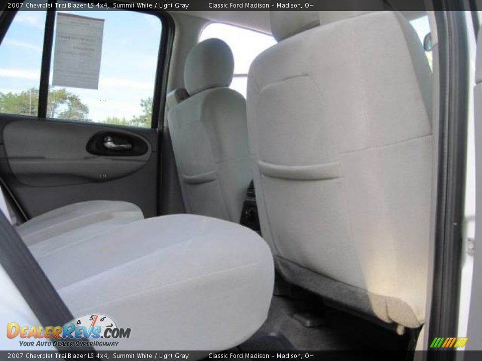 2007 Chevrolet TrailBlazer LS 4x4 Summit White / Light Gray Photo #15