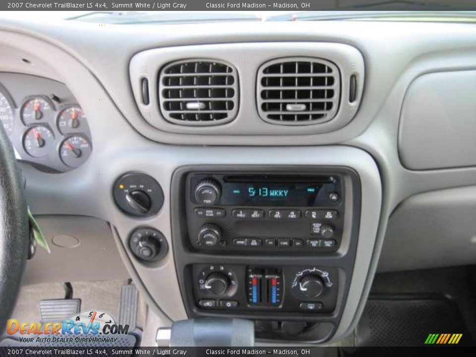2007 Chevrolet TrailBlazer LS 4x4 Summit White / Light Gray Photo #19